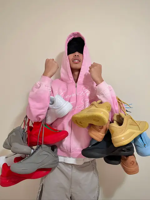 im thanos #shai001 #fashiontiktok #outfitinspo #fashion #kuyaarj 