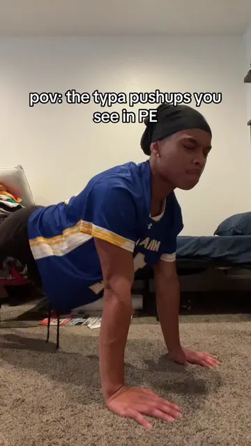 like twan put more of your arms into it not your stroke😭😭 #fypシ゚viral #pushups