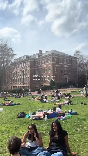 literally skipping class to stay outside #uncchapelhill #collegelife #unc #sprin