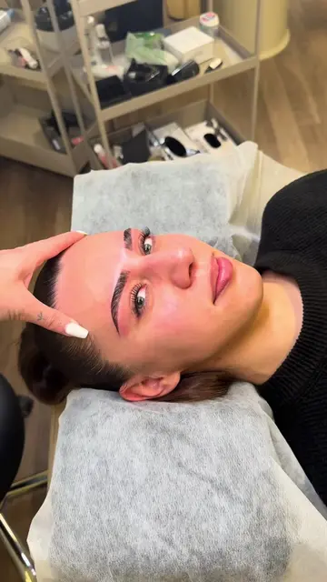 This trend but with brows ✨ #browartist #browlamination #browlift #hybridtint #f