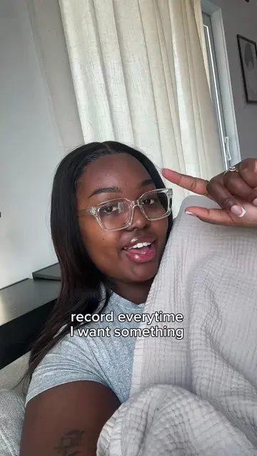 The heart wants what it wants 🤷‍♀️​ -​ Le cœur veut ce qu’il veut. 🤷‍♀️​ #Vile
