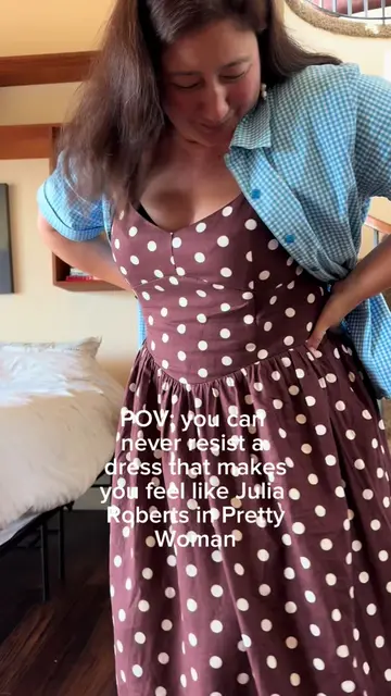 I’ve never met a brown polka dot dress I didn’t like. This one from @Gap is part