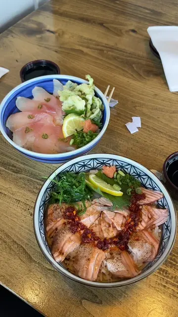 This is Mizuki Sushi - they have these lunch specials every single day of the we