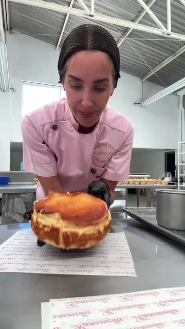 Desmoldemos TARTAS VASCASSSS deliss! . . 📍Calzada Zavaleta 4115A, Santa Cruz Bu