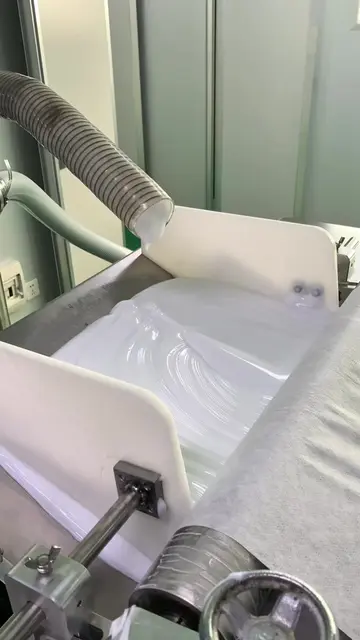 Satisfying moments in a cosmetics factory🥰 #cosmeticsfactory #skincare #b2bbeau