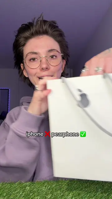 should i officially switch from iphone to pearphone?! #iphone #apple #pearphone 