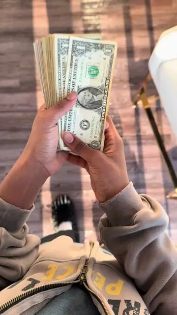 random vid #fyp #moneytok #moneyspread #xyzbca #blowup? 