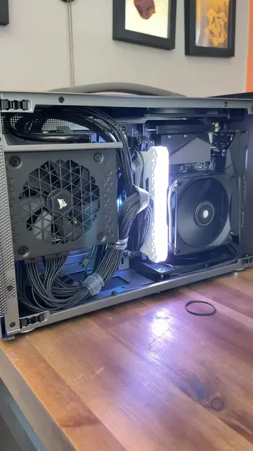 Mini itx😮‍💨 #fyp #viral #techtok #pcbuild #pcsetup 