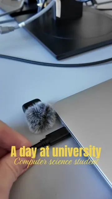 Come with me to a day at university. Still working on my frontend. I document li