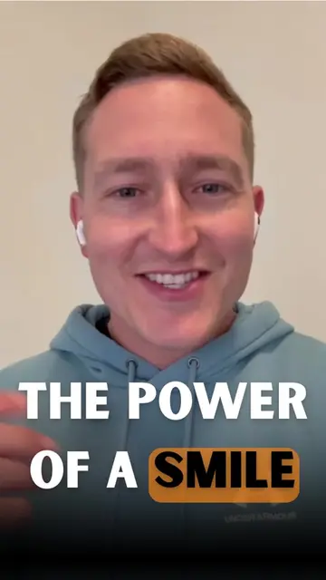 A smile changes everything. Even on the phone — they can hear it. 👉 Comment “SO