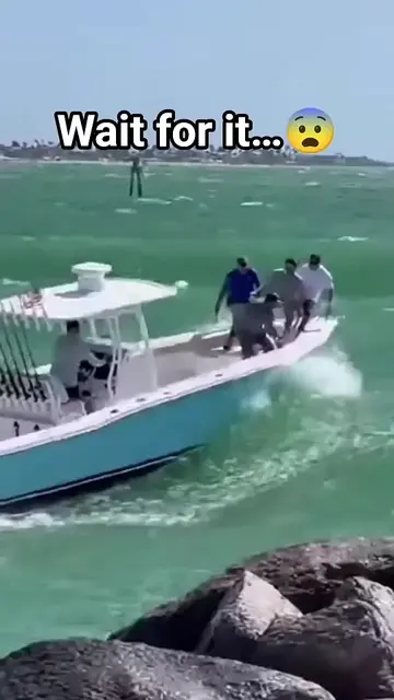 That wave hit different. #viral #fyp #boatfail #caughtonvideo #unexpected 