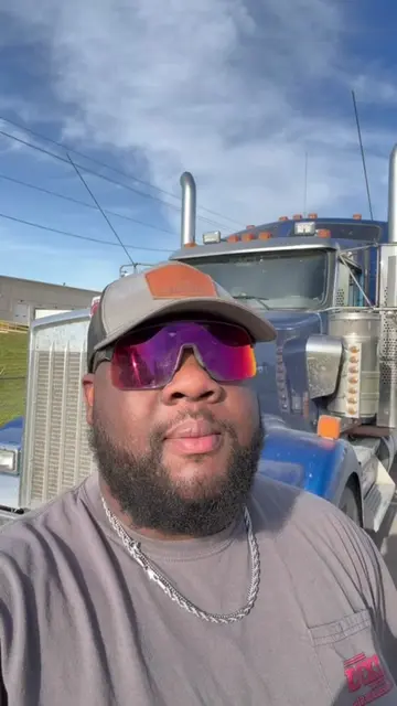 “Getting my CDL is about the best thing I’ve ever done.”🙏 Rashodd graduated fro