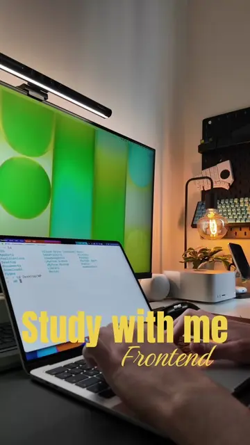 Study with me for my frontend assignment. I document my life as a computer scien