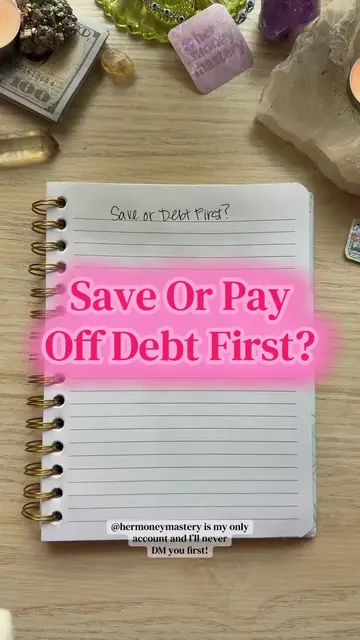 Save or pay off debt first? There is a correct answer! 👀  #Budgeting #budgeting