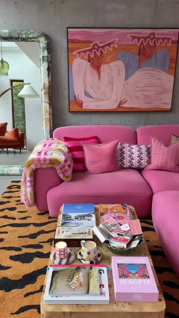 Spend a perfect slow Saturday morning in my life with me = coffee and housewives