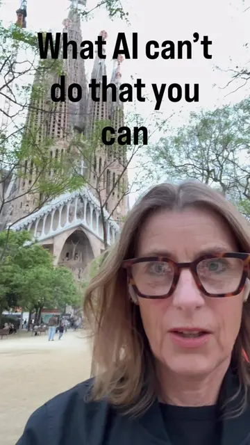 I am in front of the Sagrada Família and I want to tell you why it’s an awesome 
