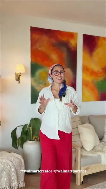 Filming solo? Your videos don’t have to feel flat. This is one of the easiest wa