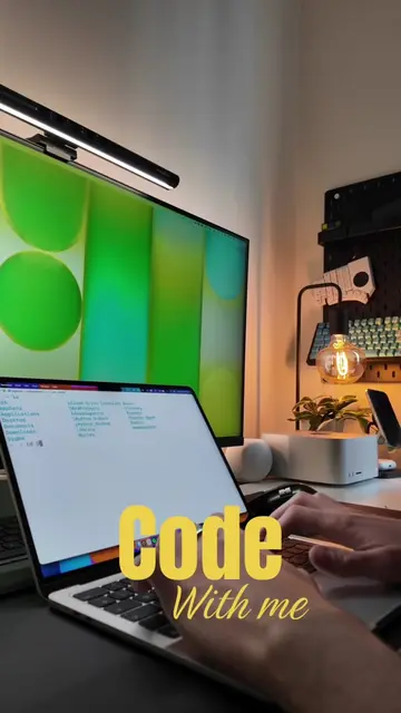 Code with me. I document life as a computer science student #developer #student 