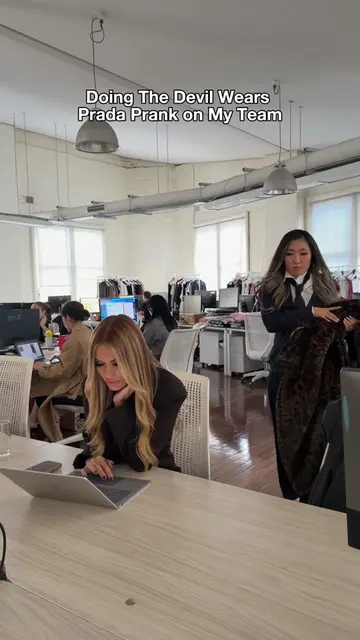 How would they cope with a real life Miranda? #dwp #devilwearsprada #prank 