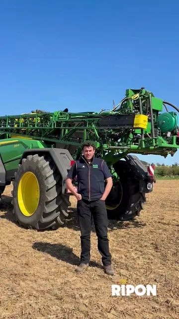 We've been out on demo… ✨Introducing The NEW John Deere 550R Self-Propelled Spra