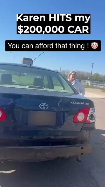 “YoU cAn AfFoRd ThAt ThInG.” 🤡 Ma’am… your 2007 Corolla held together by trauma