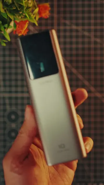 Siapa sangka phone nipis macam ni tapi bateri lagi besar dari sesetengah powerba