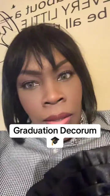 What happen to Graduation Decorum? People are coming to a graduation like they r