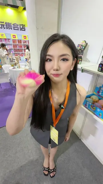 Sticky buns—the hottest toy of summer 2026