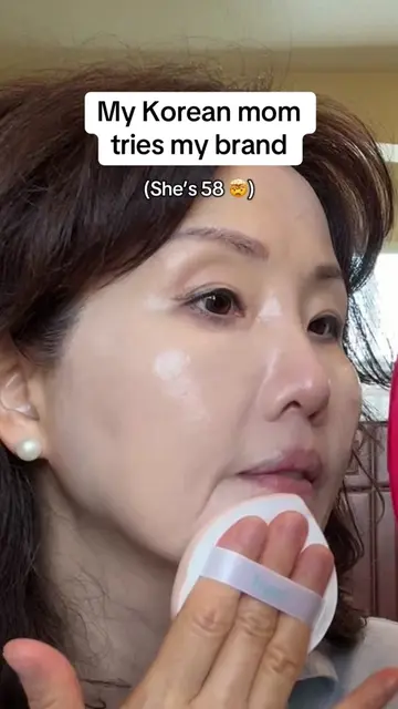 My Korean mom tries Poom shade 150 👀 #koreanmakeup #korean #foundation #glasssk