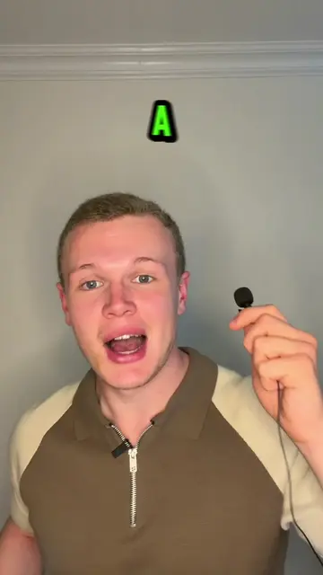 Best Budget Wireless Mic Under £50 🎙️ Testing The HollyLand Lark A1 Against Che