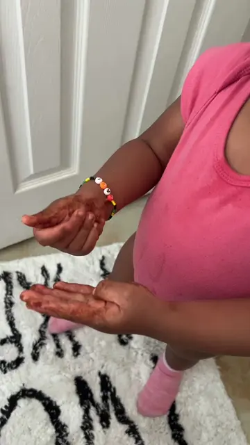 Girl dads are the best dads, even when it’s STINKY 😩😩😂😂😂 💩 