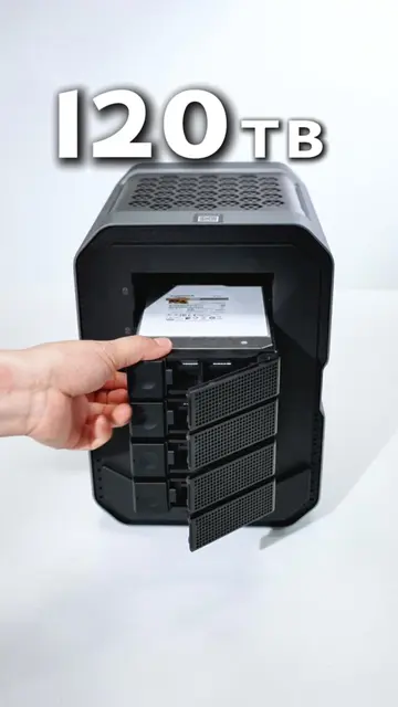 Turns out this is what it actually takes to build a 198TB NAS!#Tech #DIY #enclos