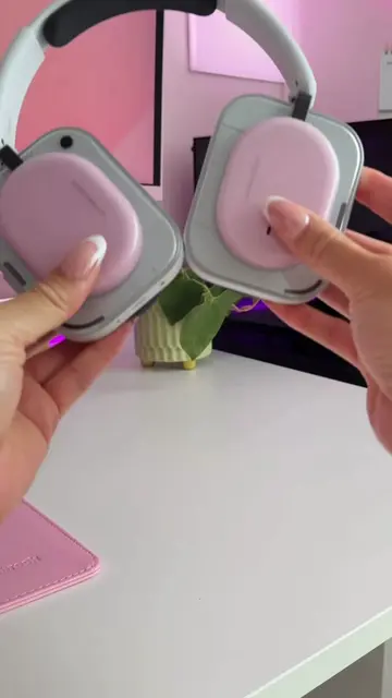 The Nothing headphone (a) in PINK 🎀🎧, these are made for the pink setup girls 