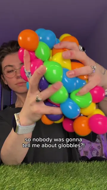 where have #globbles been my whole life?! #satisfying #asmr #crayola #musthave 