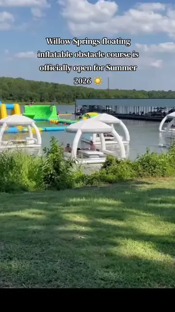 The floating inflatable obstacle course (Willow Wipeout) at Willow Springs Marin