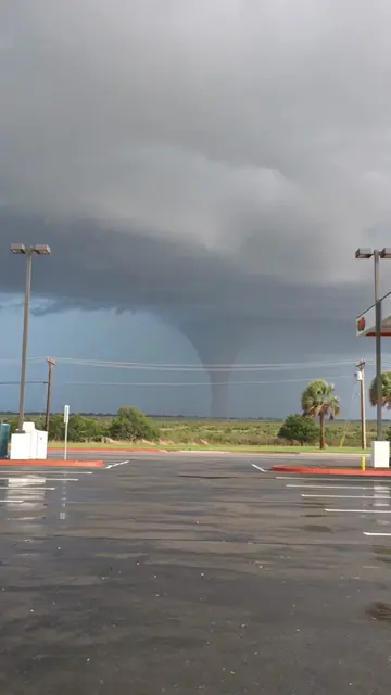 #tornadoes #tornado #breakingnews #news #weather 
