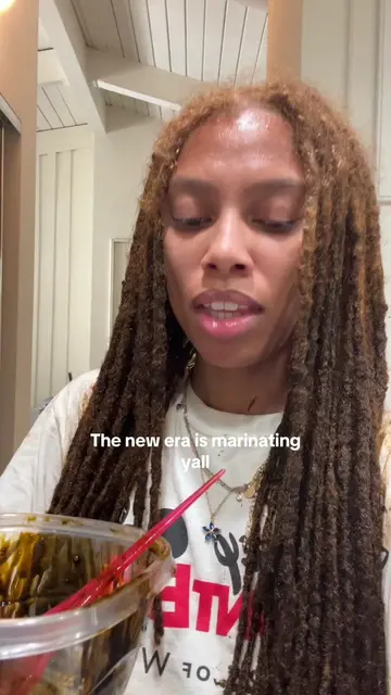 We’re going for a light copper🙂‍↕️ #dyinglocs #locs #copperlocs