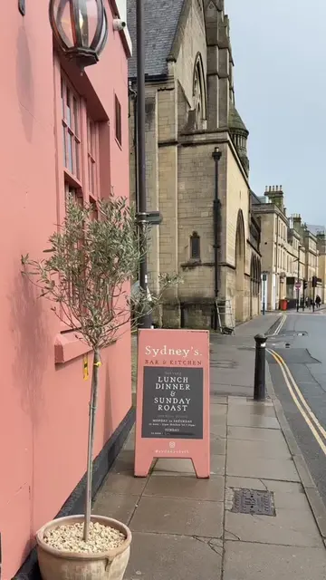 save this if you're looking for a spot that does a yum Sunday roast  in Bath  📍