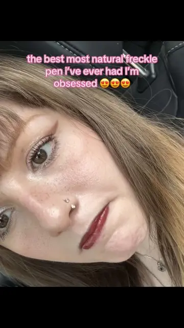 they look so real and natural and they last all day even on my oily/combo skin !