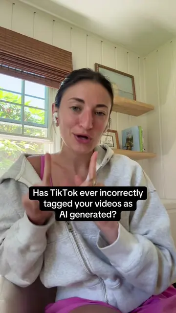 Has this ever happened to anyone else before? 👀 #contentcreatortips #tiktokcont