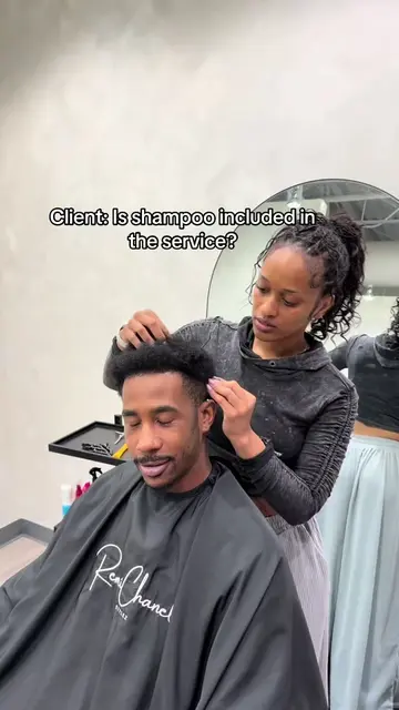 Client: “Is a shampoo service included?” 👀 Absolutely. At RemiChanel. Stylez, e