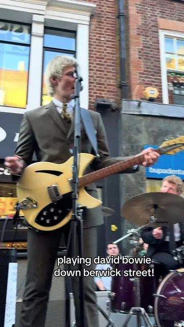 This show was incredible, who else was there? @The Molotovs @David Bowie #themol