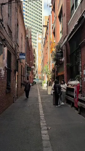 FREE DRINKS on grand opening day. Melbourne’s obsession with hidden laneway cafe