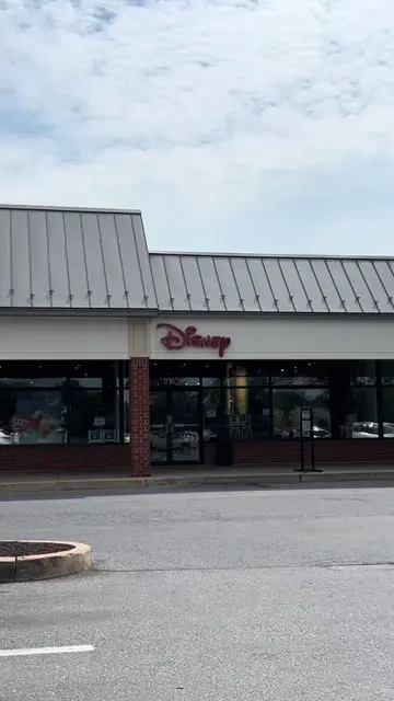 shopping at 1 of only 20 disney outlet stores left in the U.S. 🛍️✨ @Disney Stor
