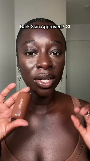 she shows up 🫢  we love to see bronzers that acc work on dark skin 😮‍💨 @rhode