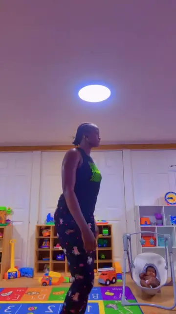 Ehh, this dance is very hard to do😀 #dance #amuordollar 