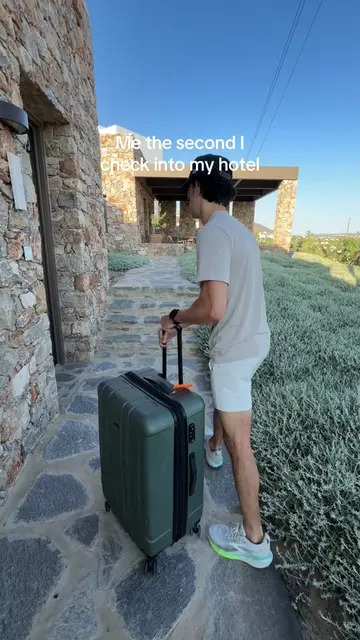 Me the second I check into the hotel #paros 