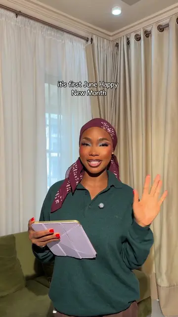 They brought the light immediately I took off my makeup 💀 Comment ideas to get 