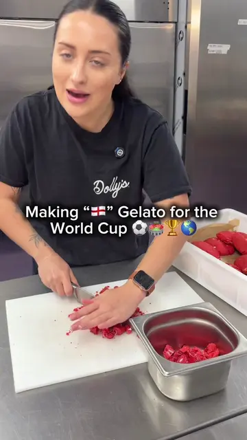 Let’s make some 🏴󠁧󠁢󠁥󠁮󠁧󠁿 gelato! 🍨 #dollysdesserts #football #worldcup #g