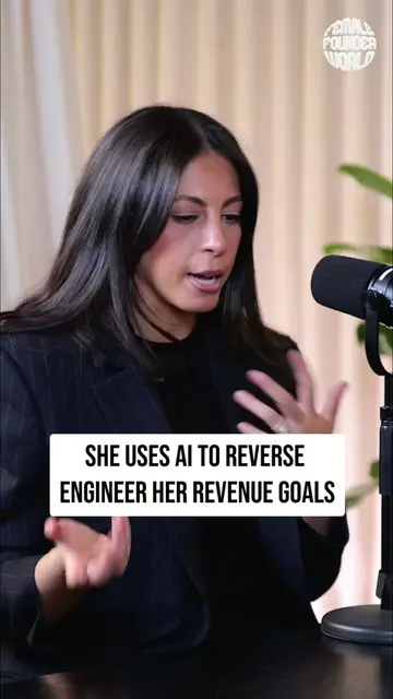 How @capsulewd founder, @ashley.raso uses AI as a business advisor! #businessstr